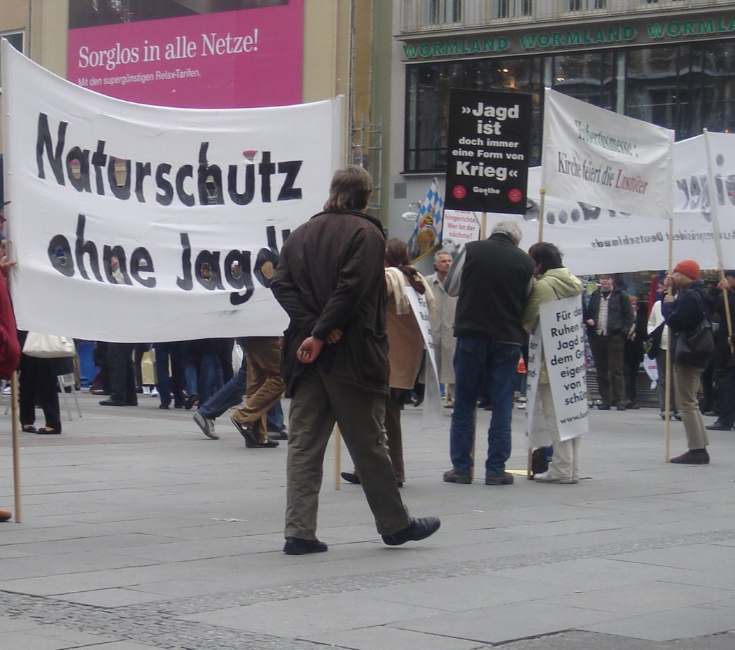 demoinitiativezurabschaffungderjagd.jpg