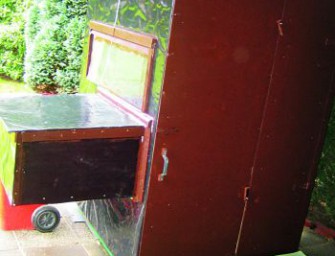 Tipp zur regnerischen Zeit: Gummi geben für sicheren Tritt!