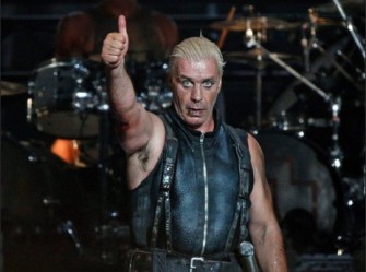 Ich glaube ans Fleischessen, ans Fischausnehmen, ans Jagen.“