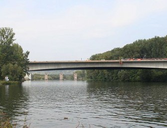 Keiler verletzt Spaziergänger