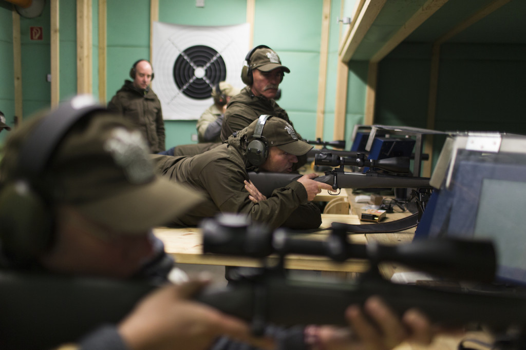 Weitschusstraining mit der M12 im liegen beim Vorbereitungstreffen ©Hardt