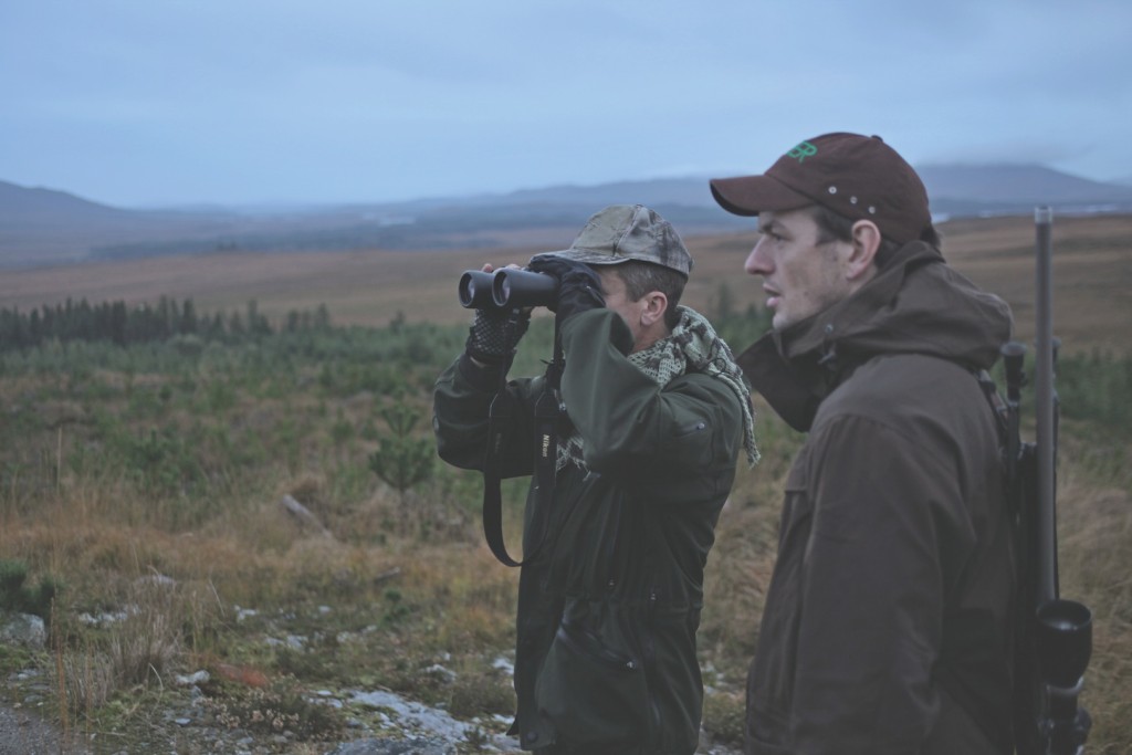 Höhen und Täler: Deerstalking ist anstrengen- des Jagen, und man muss weit abglasen. ©Lucy Martens