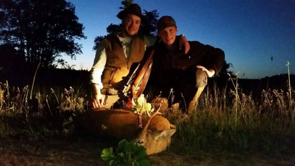 Wilddiebe Wochenende Schmalspießer Rehbock