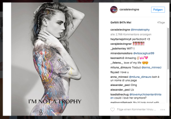 Super-Model protestiert nackt gegen die Jagd