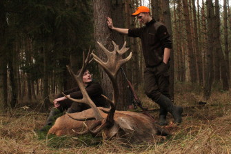 Die Wilddiebe – Jagd im winterlichen Revier