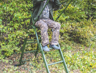 7 Ansitzleitern im Test: Askari Ansitzstuhl „Dachs“