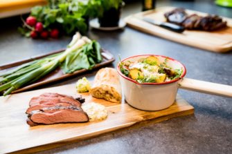 Keule vom Frischling aus dem Smoker