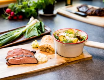 Keule vom Frischling aus dem Smoker