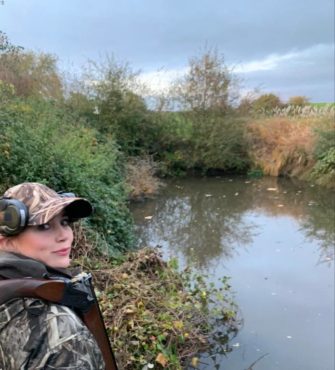 Schnelle Ente und Entenbraten am norddeutschen Teich