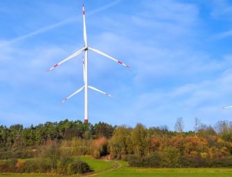 Pauschalverbote für Windkraftanlagen im Wald auf der Kippe