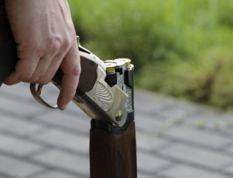 Sportschützen wird Waffe am Flughafen geklaut