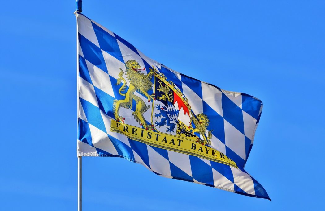flag-3561417_1280