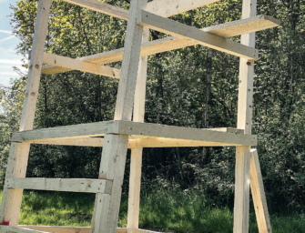 Hochsitz bauen: Anleitung für den Bau von einem verlässlichen Drückjagdbock