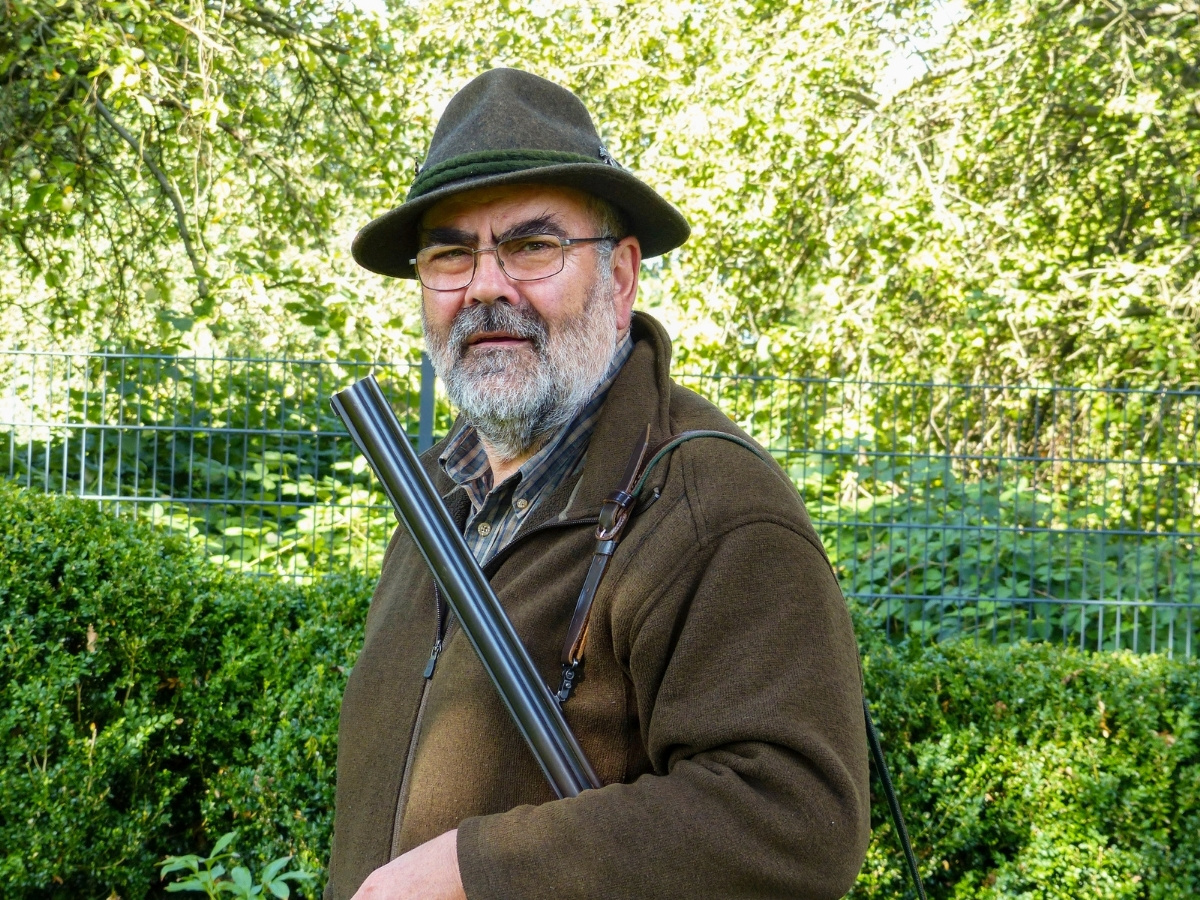 Porträt des Jägers und Autors Prof. Dr. Hans-Dieter Pfannenstiel