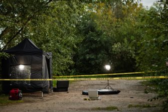 Doppelmord bei Elchjagd: Vater und Sohn getötet